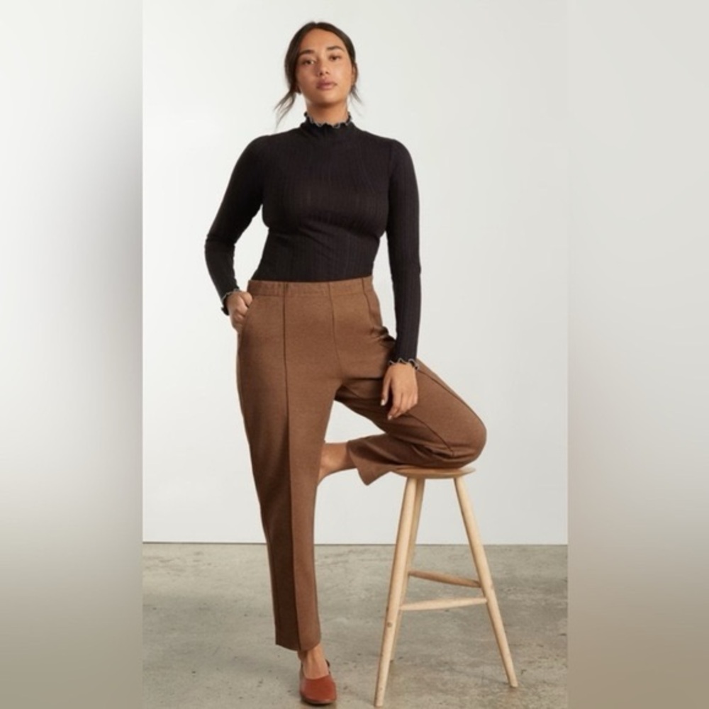 Everlane The Dream Pant in Heathered Auburn - Size S
L